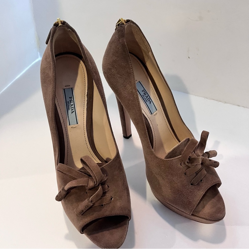 Prada Women’s 39.5 Brown Leather Suede Peep Toe High Heel Pumps - Picture 3 of 16